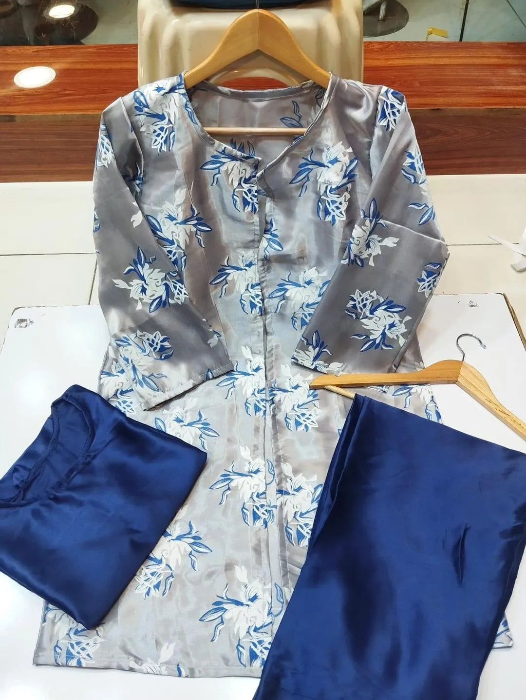 3 Pcs Women's Stitched Shamoz Silk Printed Gown Suit